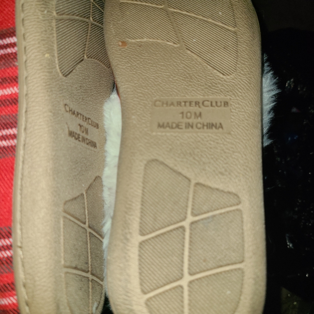 Slippers - Picture 2 of 2